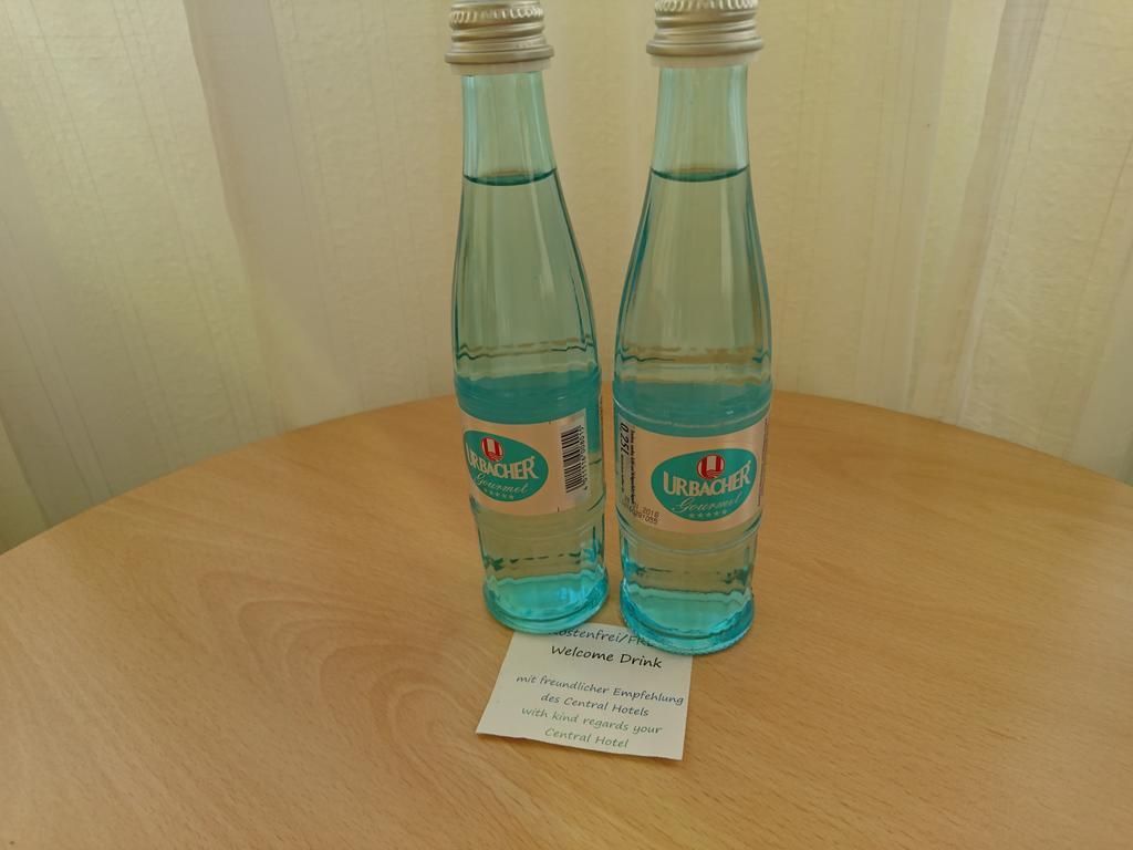 Central Hotel Виненден Екстериор снимка
