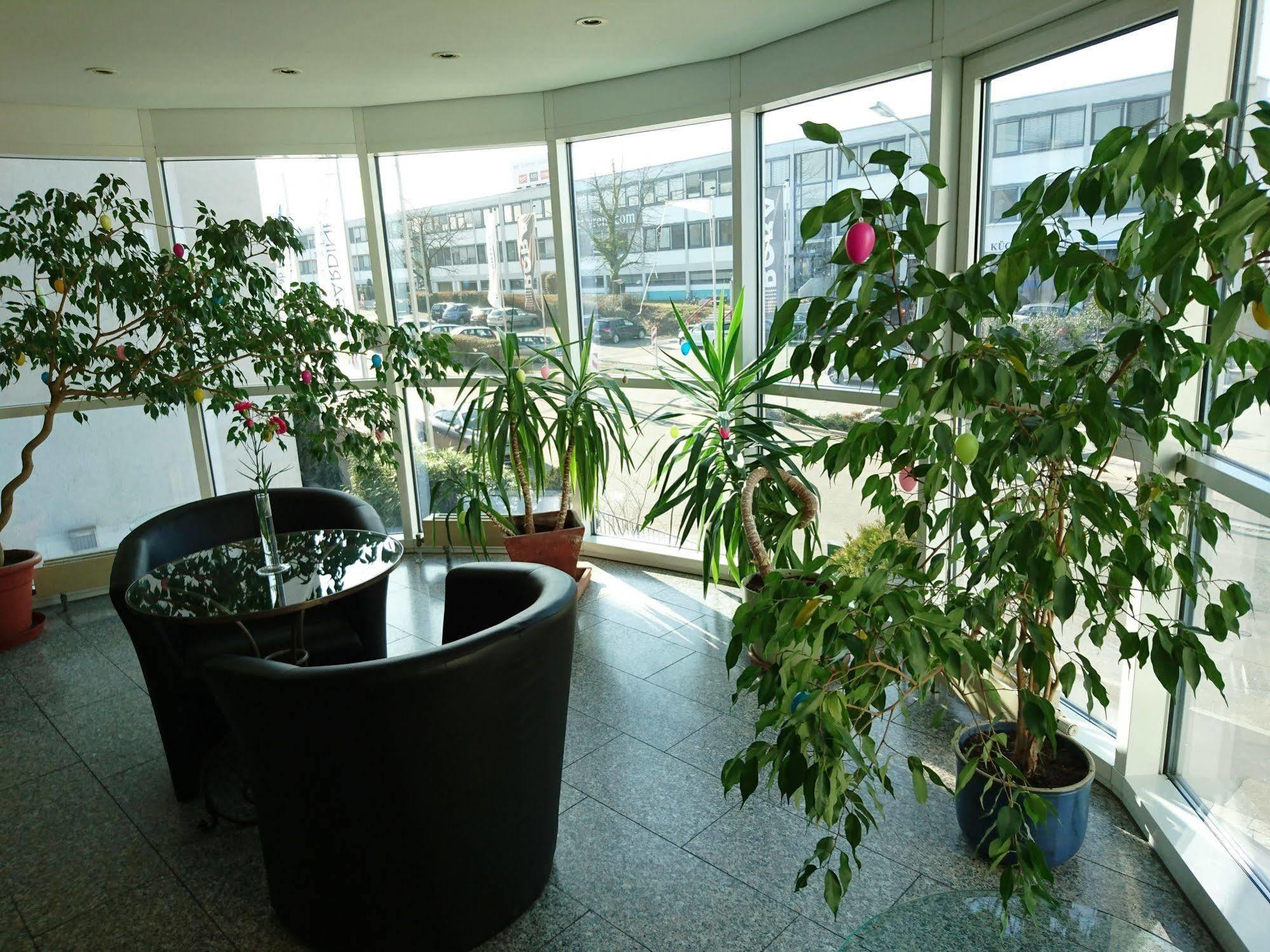 Central Hotel Виненден Екстериор снимка